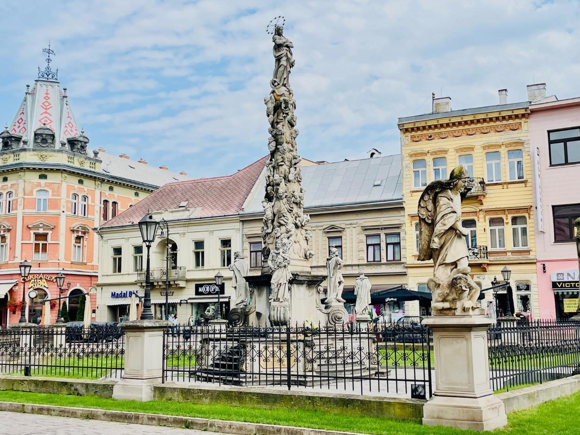 Central Apartment Stylovy Mezonet Košice Buitenkant foto