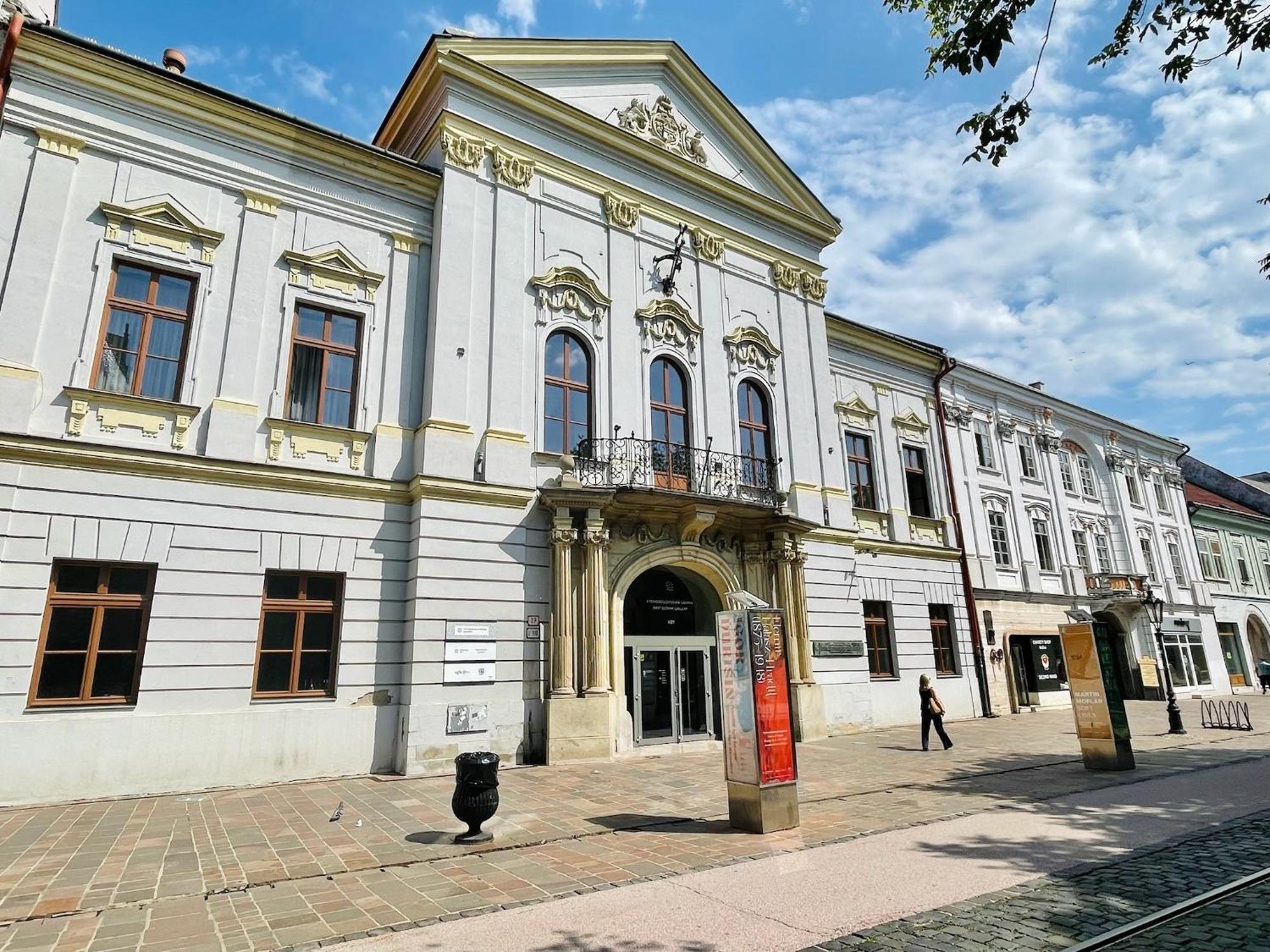 Central Apartment Stylovy Mezonet Košice Buitenkant foto